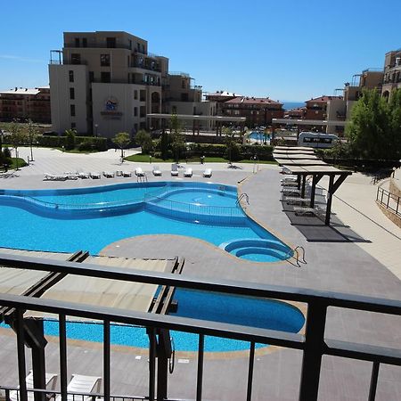 Menada Luxor Apartments Sveti Vlas Esterno foto