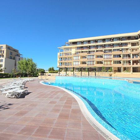 Menada Luxor Apartments Sveti Vlas Esterno foto