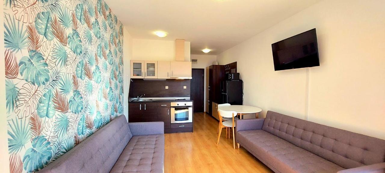 Menada Luxor Apartments Sveti Vlas Esterno foto