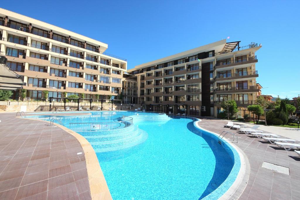 Menada Luxor Apartments Sveti Vlas Esterno foto