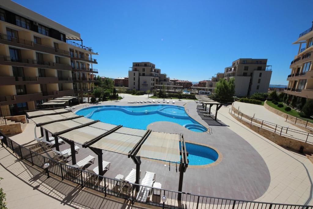 Menada Luxor Apartments Sveti Vlas Esterno foto