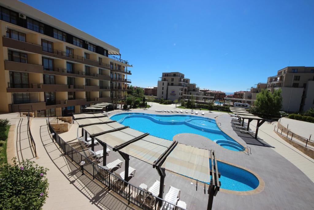 Menada Luxor Apartments Sveti Vlas Esterno foto