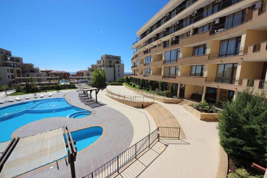 Menada Luxor Apartments Sveti Vlas Esterno foto