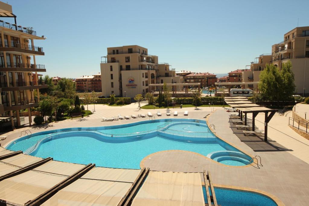 Menada Luxor Apartments Sveti Vlas Esterno foto