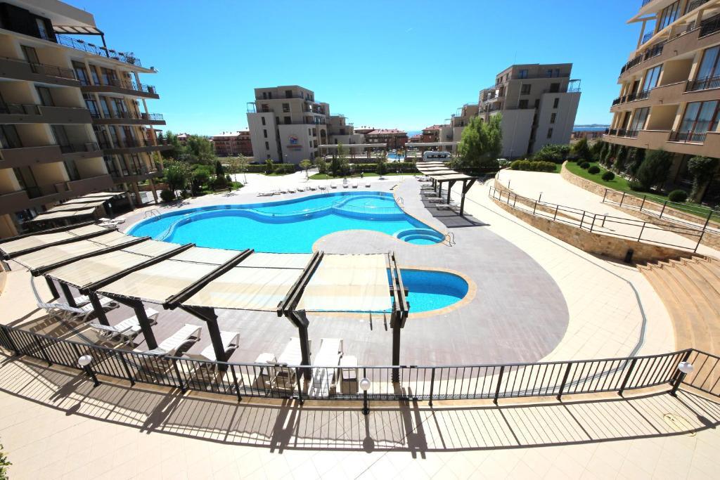 Menada Luxor Apartments Sveti Vlas Esterno foto