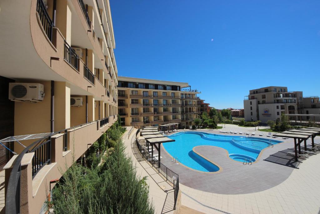 Menada Luxor Apartments Sveti Vlas Esterno foto